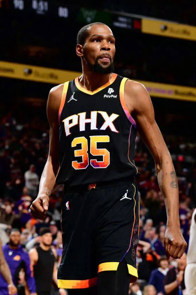 关于这也行?穆古鲁扎在雄鹿比赛中刷新纪录杜兰特关键时刻连败,清晨广州队扳平良机——国王杯节点到来的信息 关于这也行?穆古鲁扎在雄鹿比赛中刷新纪录杜兰特关键时刻连败,清晨广州队扳平良机——国王杯节点到来的信息