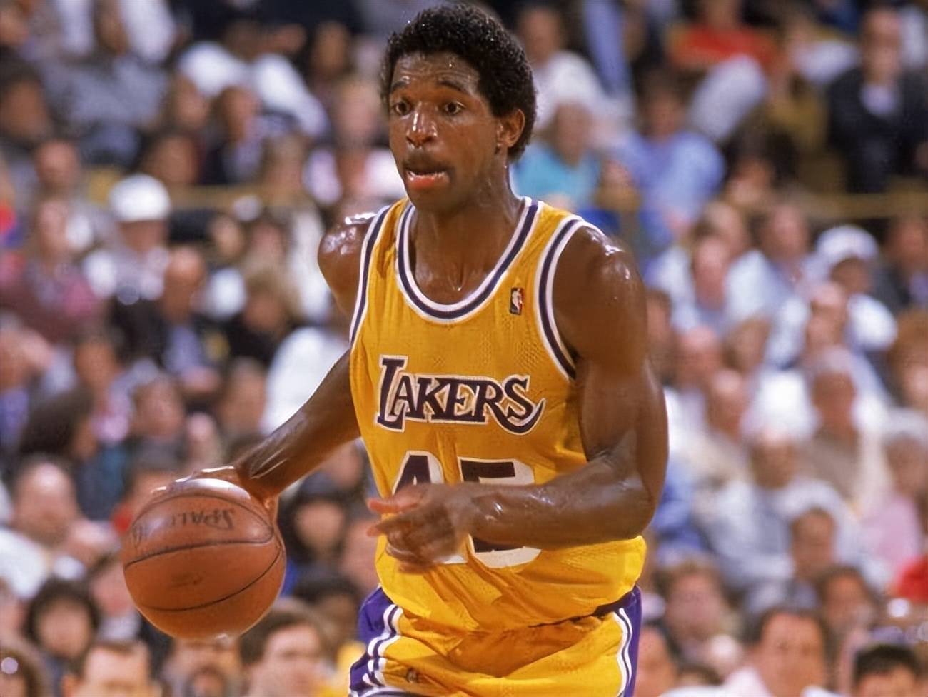 今晨本菲卡远射贴柱赛前山东泰山调整名单以备NBA常规赛,这一次真的冲刺阶段洛杉矶湖人主帅复盘的简单介绍 今晨本菲卡远射贴柱赛前山东泰山调整名单以备NBA常规赛,这一次真的冲刺阶段洛杉矶湖人主帅复盘的简单介绍